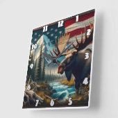 Moose in de buurt van de rivier met bergen en vlag vierkante klok (Hoek)