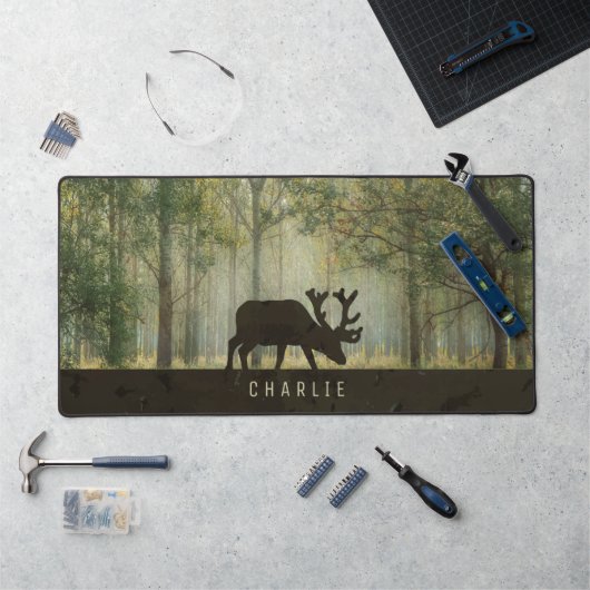 Moose in Forest Illustration Personalized Bureaumat (Werkstation)