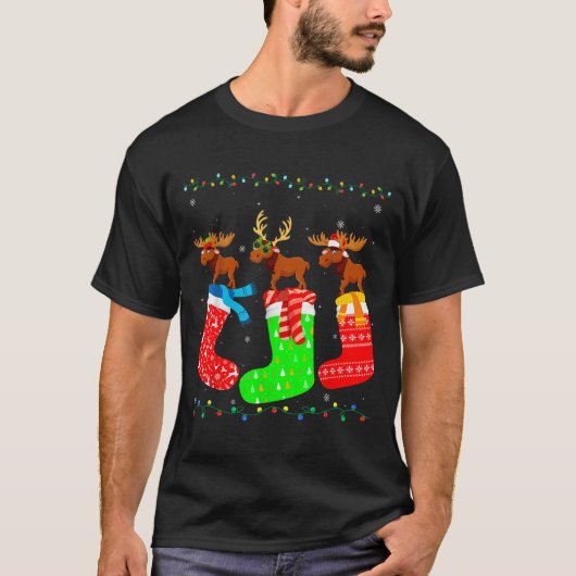 Moose In Xmas Socks Funny Holiday Ugly Sweater Chr T-shirt (Voorkant)