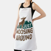 Moose Just Moosing Around Schort (Insitu)