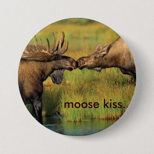 Moose Kiss Ronde Button 7,6 Cm (Voorkant)