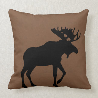 Moose Pillow door Leslie Harlow Kussen