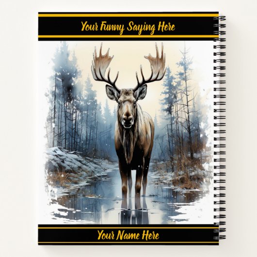 Moose staat sierlijk in een rustig bos notitieboek (Achterkant)