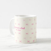 Mop met leuke aangepaste naam en strikpatroon koffiemok (Voorkant links)