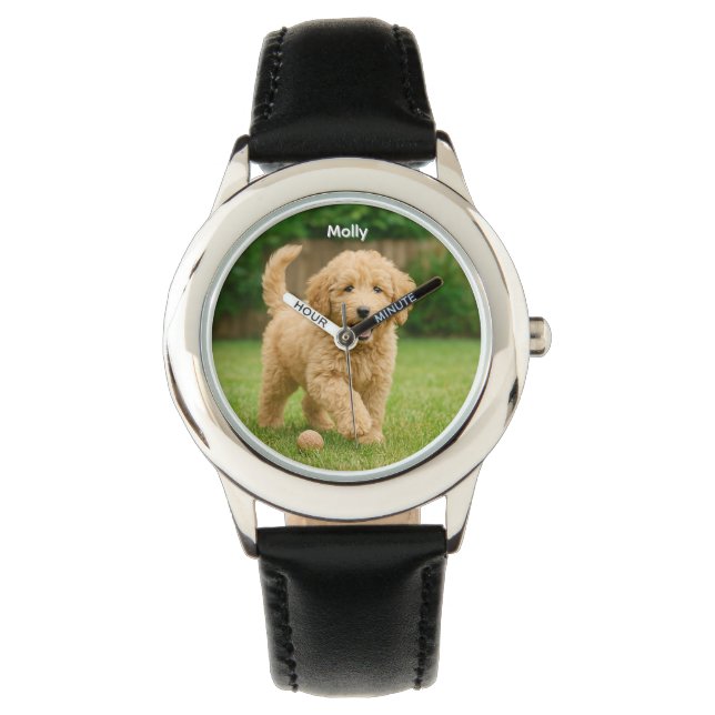 Moppige Doodle-hond Kid's Gepersonaliseerde Horloge (Voorkant)