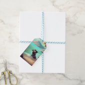 Mops genietend van strand schilderkunst cadeaulabel (Met Touw)
