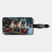 Mops Sneeuwrijke slee Kerst Decoratie Bagagelabel (Achterkant horizontaal)