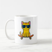 Mopshond Skateboard Mok – Grappige Coole Kat Koffi (Links)