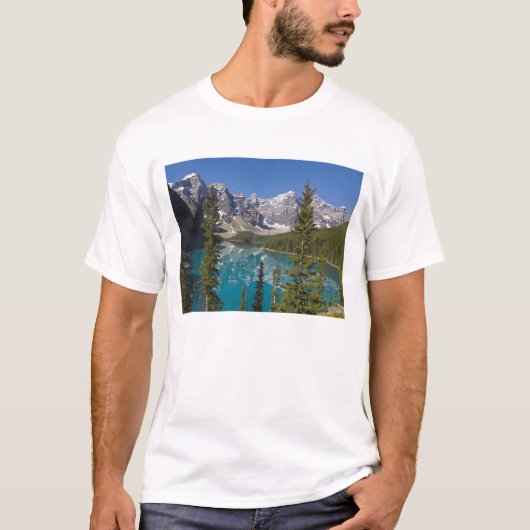 Moraine Lake, Canadian Rockies, Alberta, Canada 2 T-shirt (Voorkant)