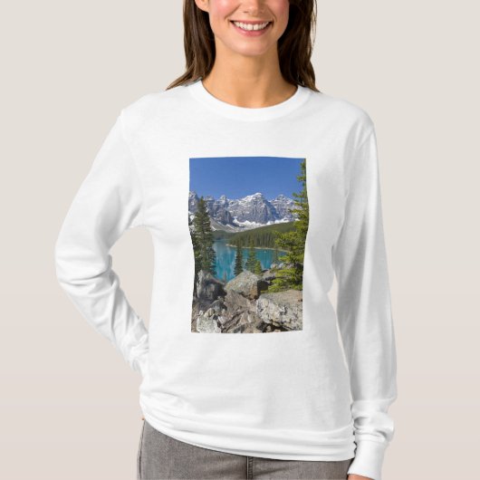 Moraine Lake, Canadian Rockies, Alberta, Canada T-shirt (Voorkant)
