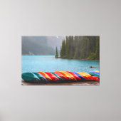 Moraine Lake kano's Canvas Afdruk (Voorkant)