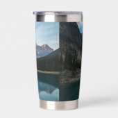 Moraine Lake Waterfles Geïsoleerde Drinkbeker (Rechts)