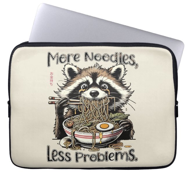 More noodles less problems raccoon eating ramen laptop sleeve (Voorkant)