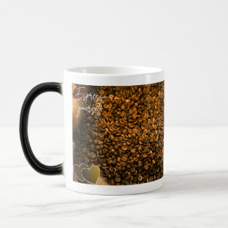 Morfende mok met koffiethema