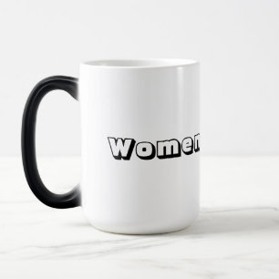 Morfende mok – "Women" tekstnaam afgedrukt
