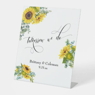 Morgen doen we Elegant Floral Rehearsal Dinner Reclamebord Met Voetstuk