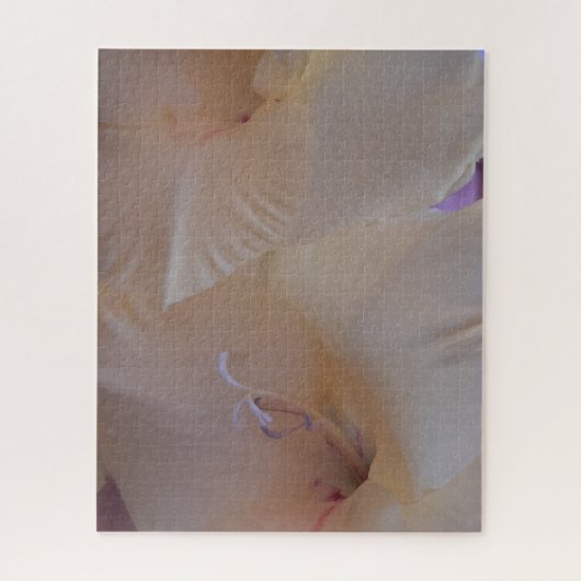 Morning Calm: Blush Petals in Gentle Focus Legpuzzel (Verticaal)