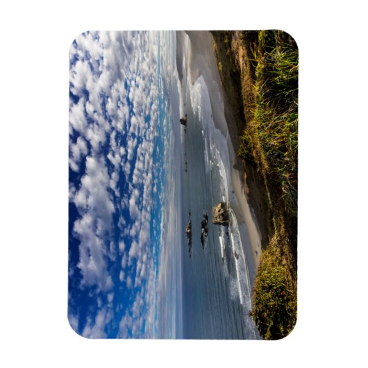 Morning clouds and fog at the beach magneet (Verticaal)