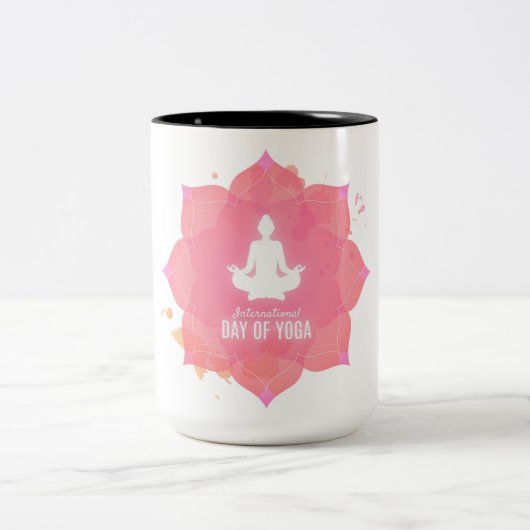 "Morning Elixir: Rise and Sip Mok" Tweekleurige Koffiemok (Center)