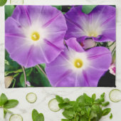 Morning Glory - Purple Flowers Green Leaves Theedoek (Gevouwen)