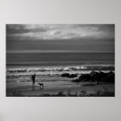 Morning loopt op de kleintafdruk van het strand poster (Voorkant)