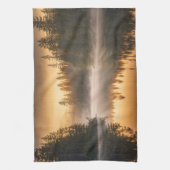 Morning Mist op de rivier in de Pines Theedoek (Verticaal)