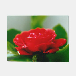 Morning red Rose bedekt met dauwdruppels Deurmat