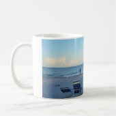 Morning Walk over de Mok van de Beach Coffee (Links)