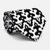 Moroccan Ikat Damask Pattern, Black and White Stropdas (Opgerold)