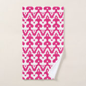 Moroccan Ikat Damask Pattern, Fuchsia Pink & White Bad Handdoek (Handdoek)