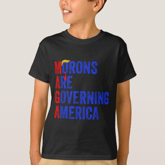 Morons Are Governing America Funny Trump 2024  T-shirt (Voorkant)
