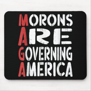 Morons regeren Amerika Grappig T-shirt 1 Muismat