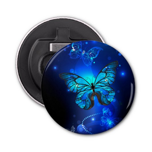 Morpho Butterfly in de donkere achtergrond Button Flesopener (Voorkant)