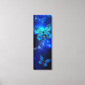 Morpho Butterfly in de donkere achtergrond Canvas Afdruk (Voorkant)