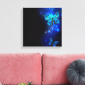 Morpho Butterfly in de donkere achtergrond Canvas Afdruk (Insitu (Woonkamer))