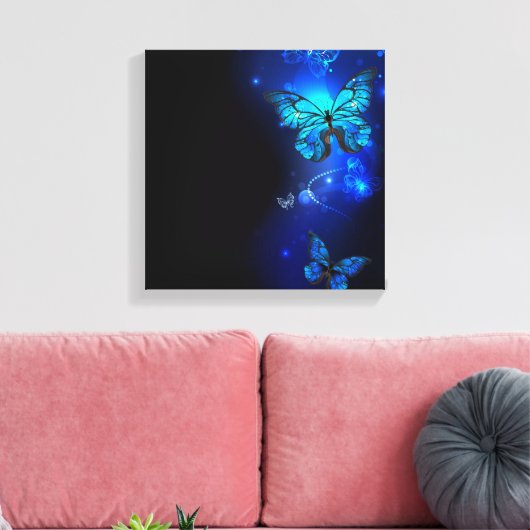 Morpho Butterfly in de donkere achtergrond Canvas Afdruk (Insitu (Woonkamer))