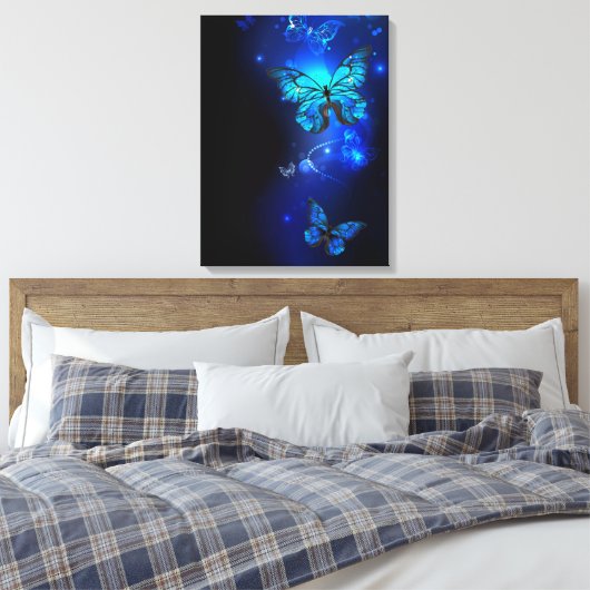 Morpho Butterfly in de donkere achtergrond Canvas Afdruk (Insitu (Slaapkamer))