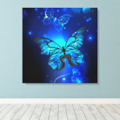 Morpho Butterfly in de donkere achtergrond Canvas Afdruk (Insitu (Houten vloer))