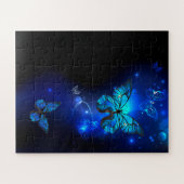 Morpho Butterfly in de donkere achtergrond Legpuzzel (Horizontaal)