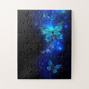 Morpho Butterfly in de donkere achtergrond Legpuzzel