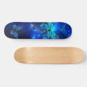Morpho Butterfly in de donkere achtergrond Persoonlijk Skateboard (Horizontaal)