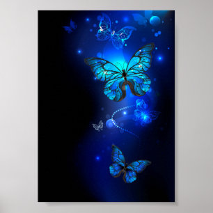 Morpho Butterfly in de donkere achtergrond Poster