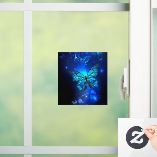 Morpho Butterfly in de donkere achtergrond Raamsticker (Huis)