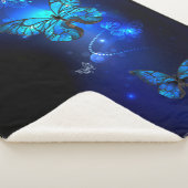 Morpho Butterfly in de donkere achtergrond Sherpa Deken (3/4)