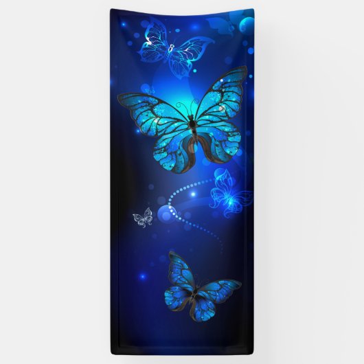 Morpho Butterfly in de donkere achtergrond Spandoek (Verticaal)