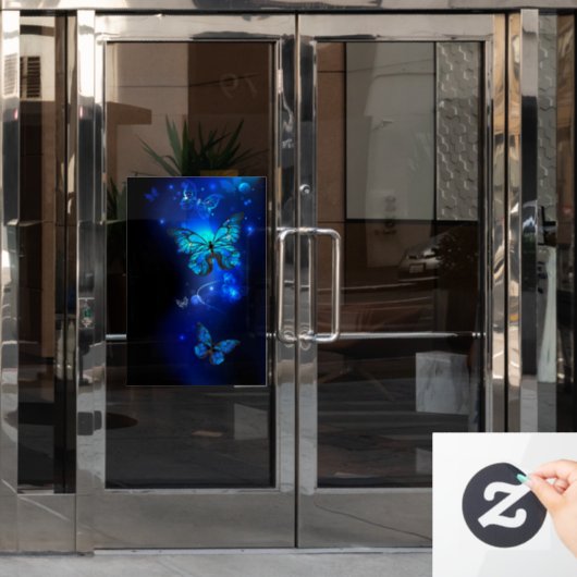Morpho Vlinder in de Donkere Achtergrond Raamsticker (Kantoordeur)