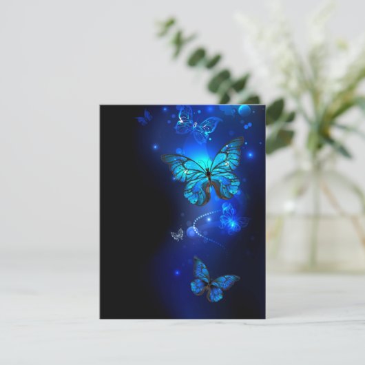 Morpho Vlinder op Donkere Achtergrond Bedankkaart (Staand voorkant)