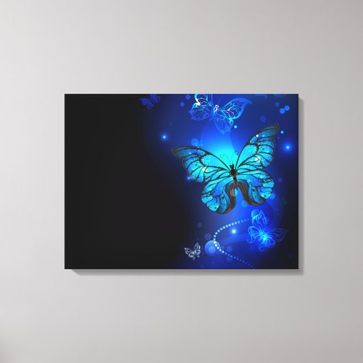 Morpho Vlinder op Donkere Achtergrond Canvas Afdruk (Voorkant)