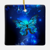 Morpho Vlinder op Donkere Achtergrond Keramisch Ornament (Voorkant)