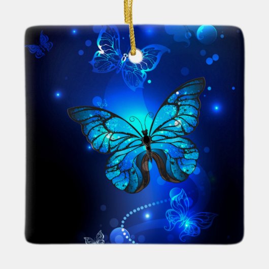 Morpho Vlinder op Donkere Achtergrond Keramisch Ornament (Voorkant)